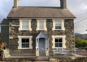 Ivy House
